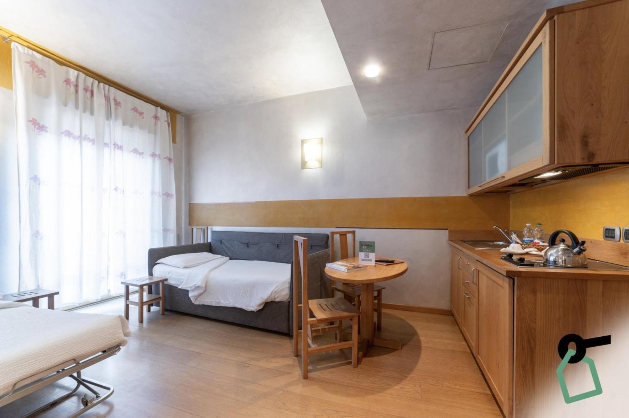 Hotiday Discovery - Residence Verona Kültér fotó