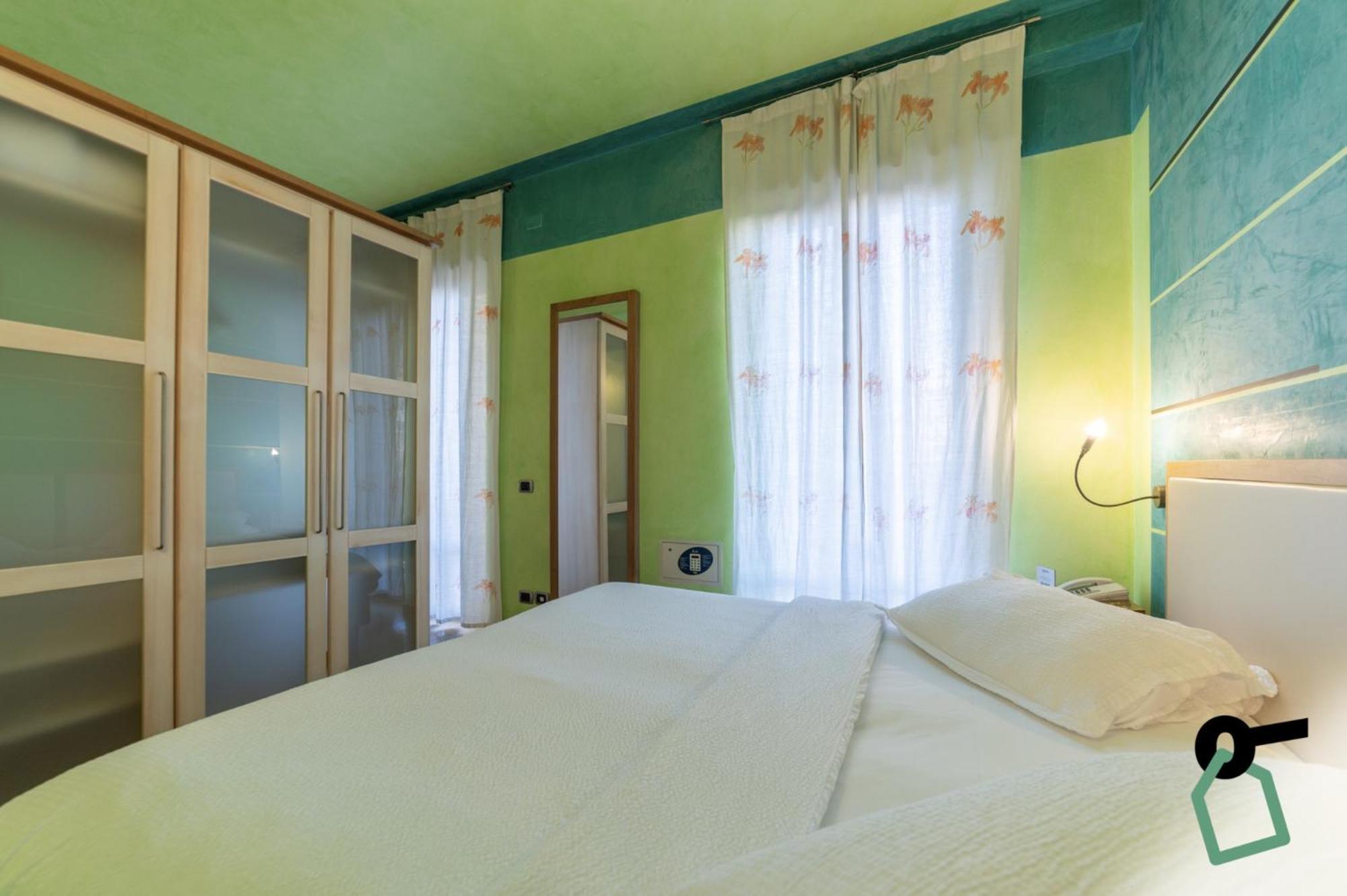 Hotiday Discovery - Residence Verona Kültér fotó